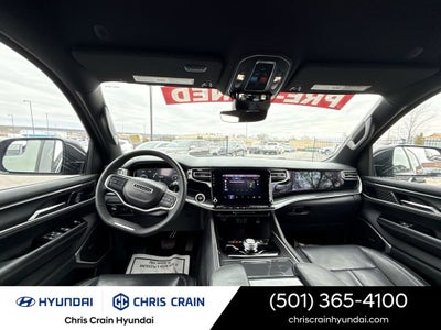 2023 Jeep Wagoneer Base