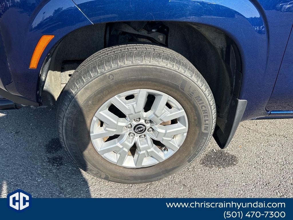 2023 Nissan Frontier SV