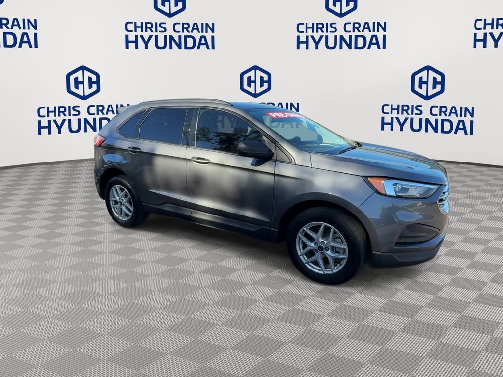 2022 Ford Edge SE