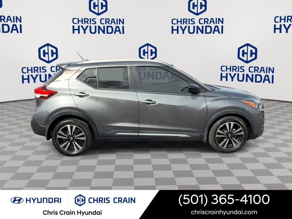 2019 Nissan Kicks SR