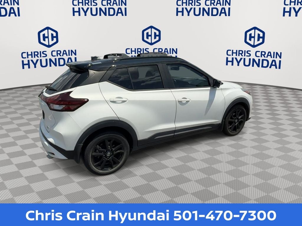 2021 Nissan Kicks SR