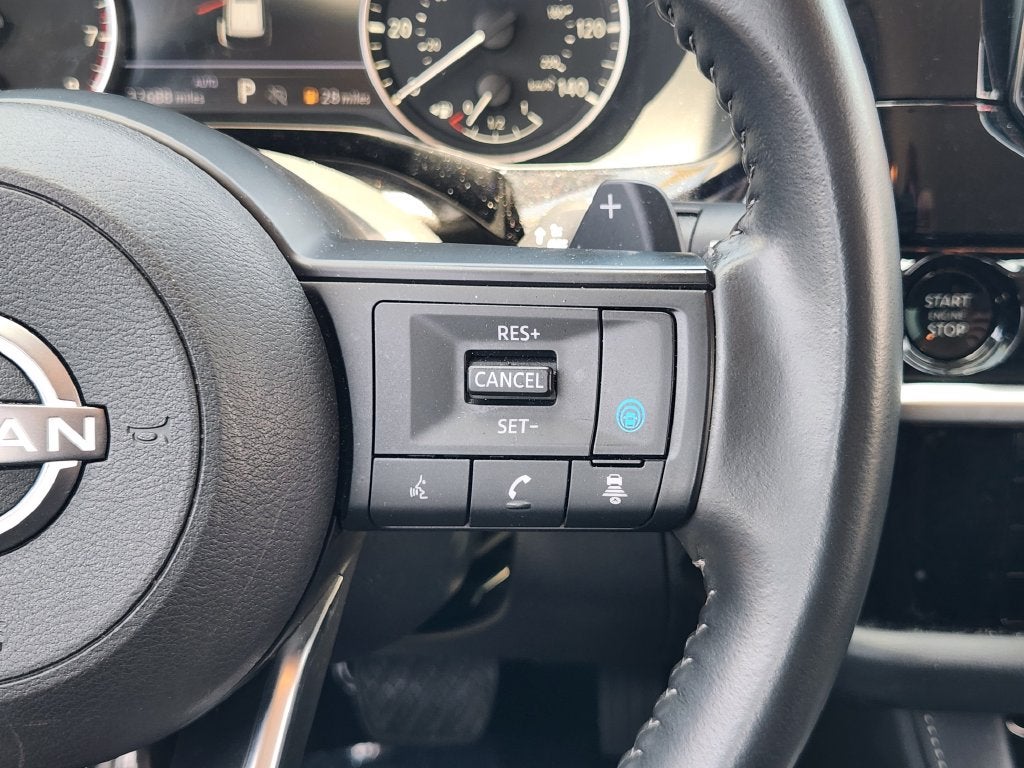 2025 Nissan Pathfinder SV