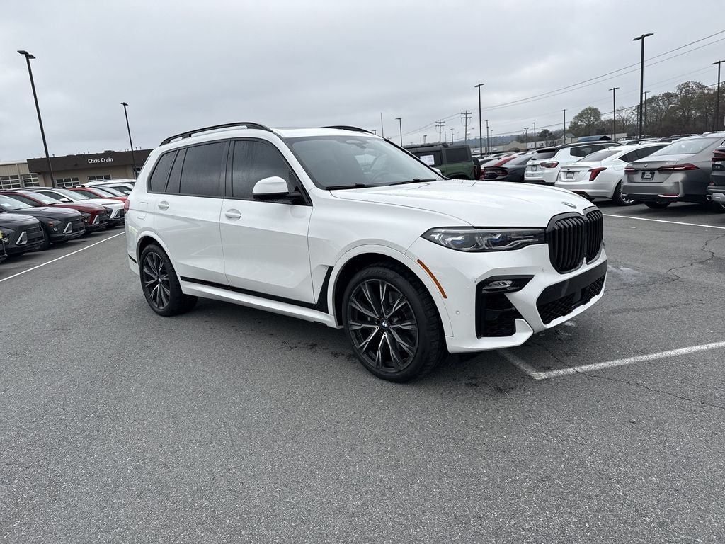 2022 BMW X7 M50i