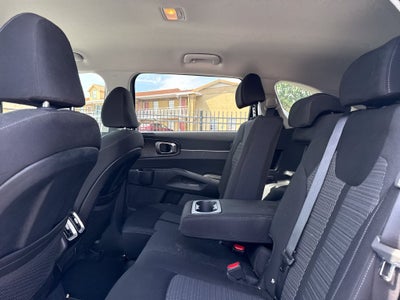 2024 Kia Sorento LX