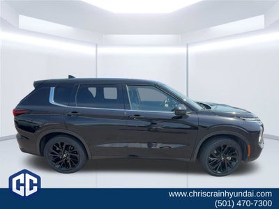 2022 Mitsubishi Outlander SE