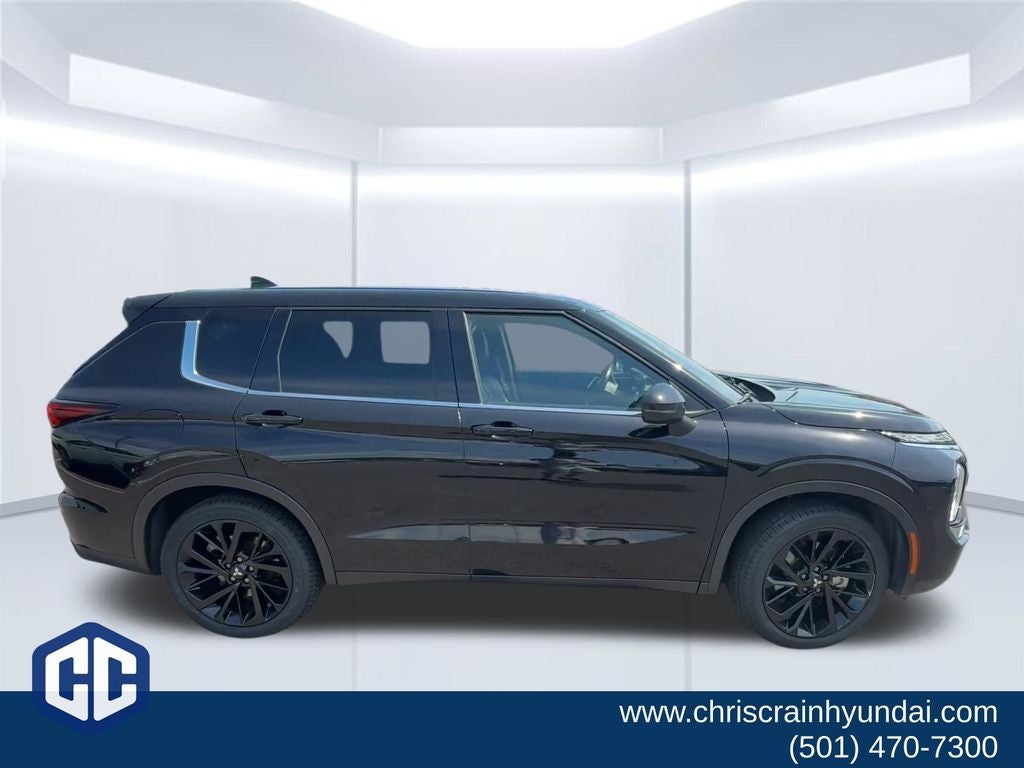 2022 Mitsubishi Outlander SE