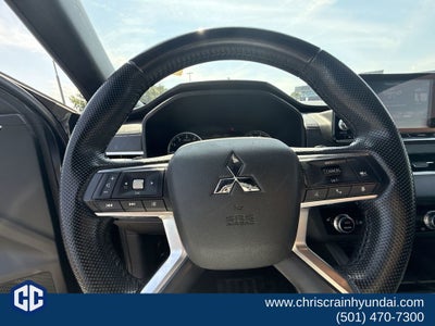 2022 Mitsubishi Outlander SE