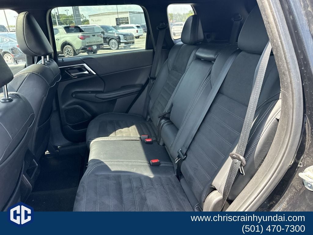 2022 Mitsubishi Outlander SE