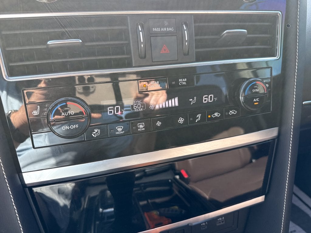 2023 INFINITI QX80 Premium Select