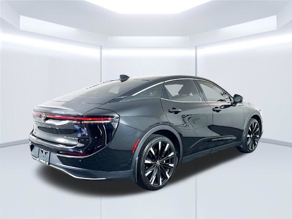 2024 Toyota Crown Platinum