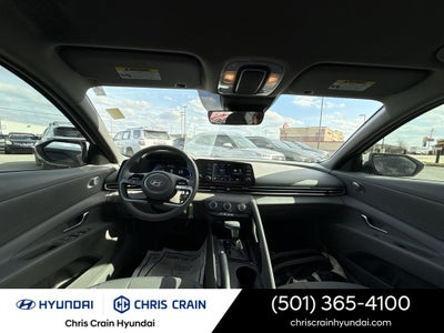 2025 Hyundai Elantra SE