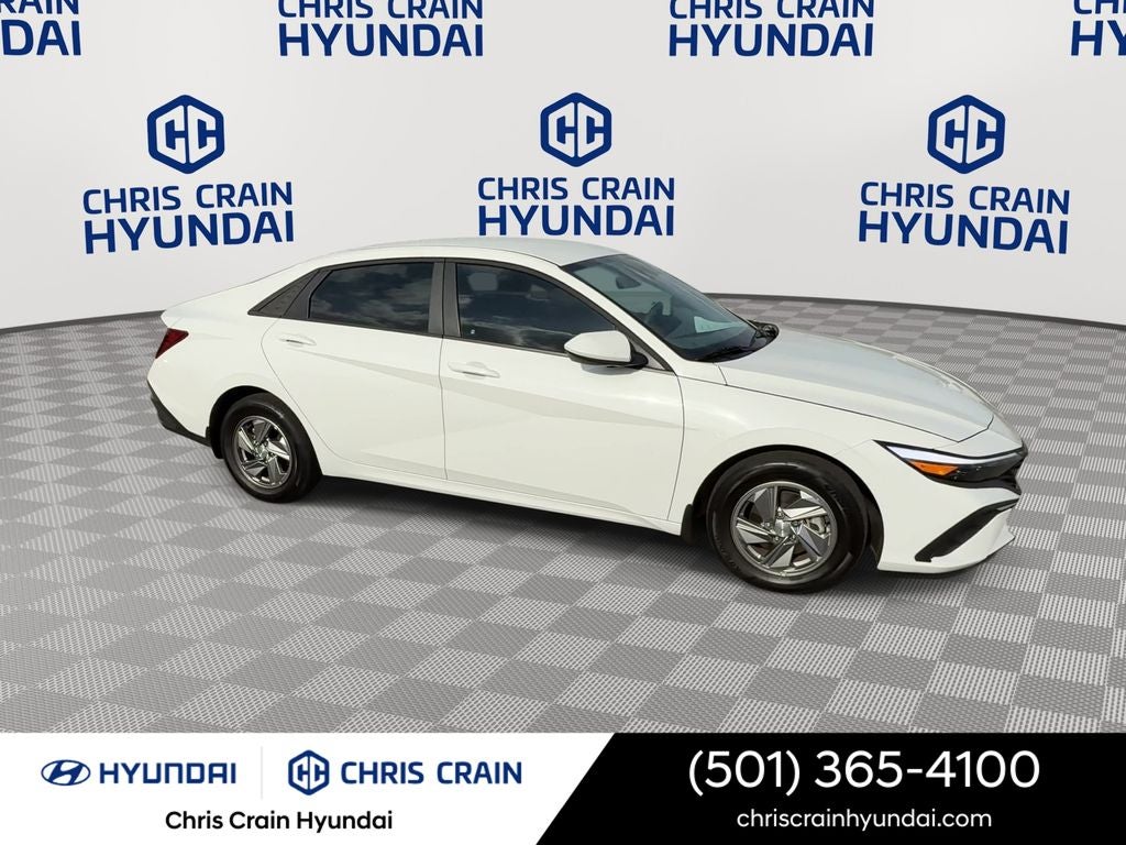 2025 Hyundai Elantra SE