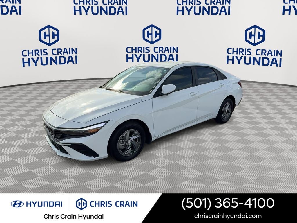 2025 Hyundai Elantra SE