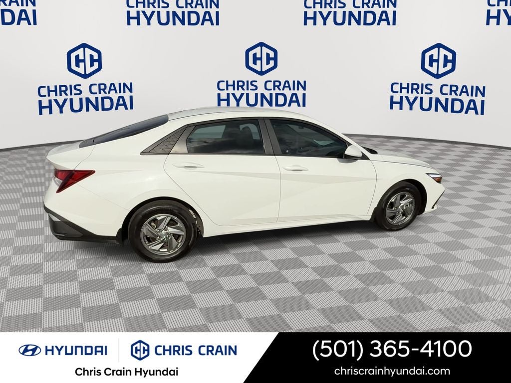 2025 Hyundai Elantra SE