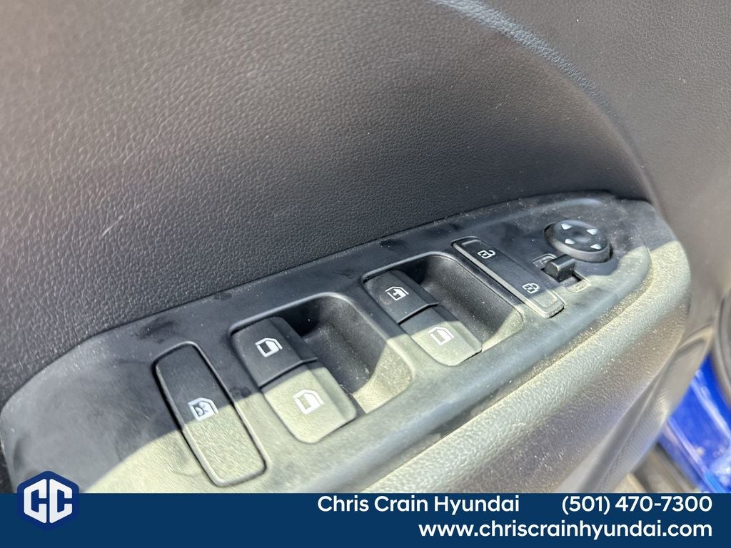 2025 Hyundai Venue SE