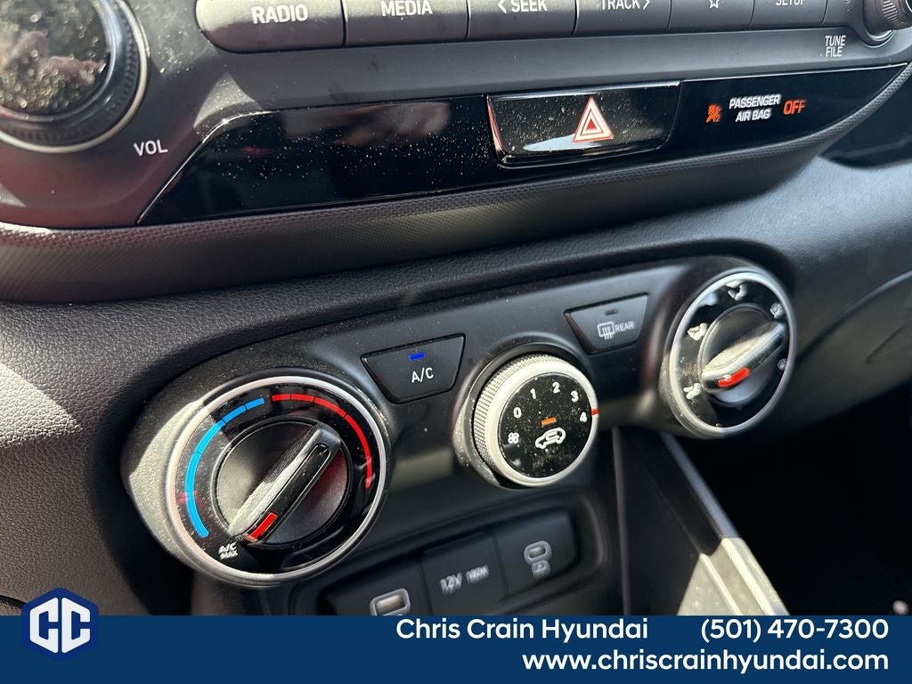 2025 Hyundai Venue SE