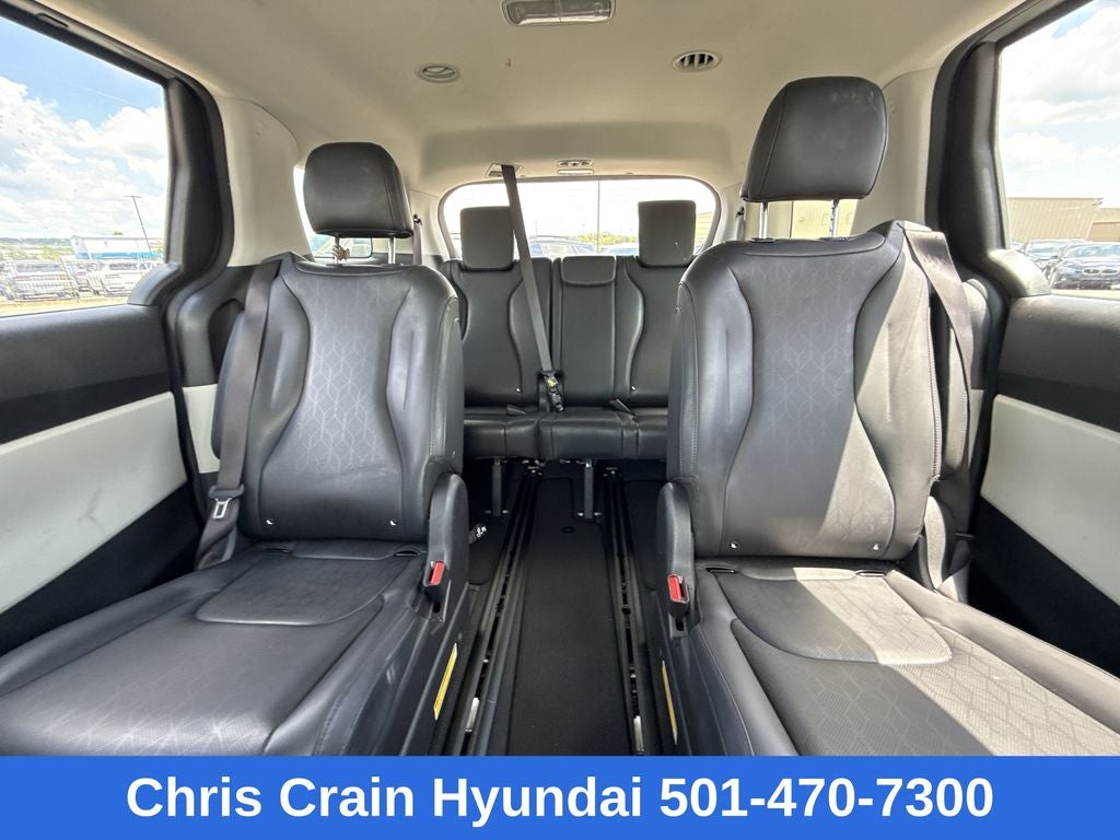 2023 Kia Carnival LX Seat Package