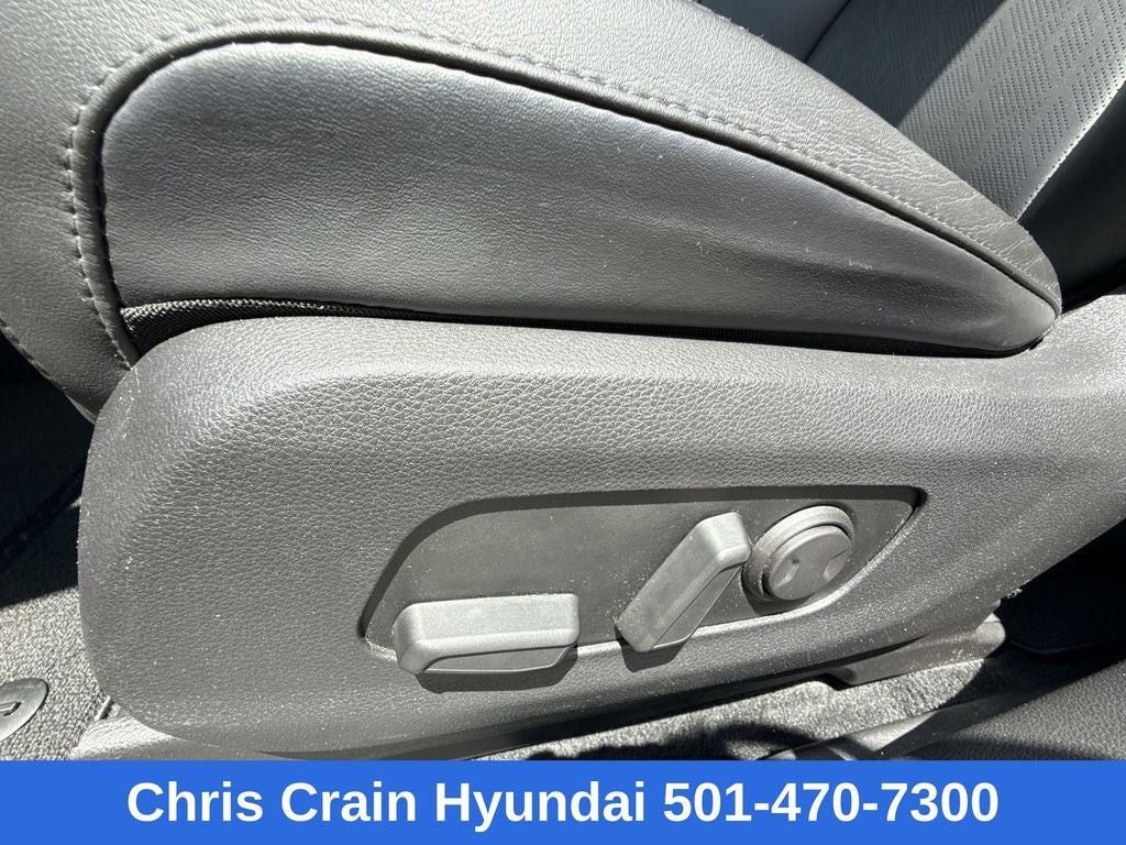 2023 Kia Carnival LX Seat Package