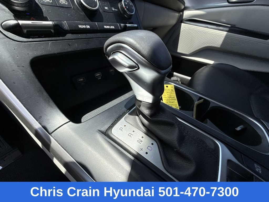 2023 Kia Carnival LX Seat Package