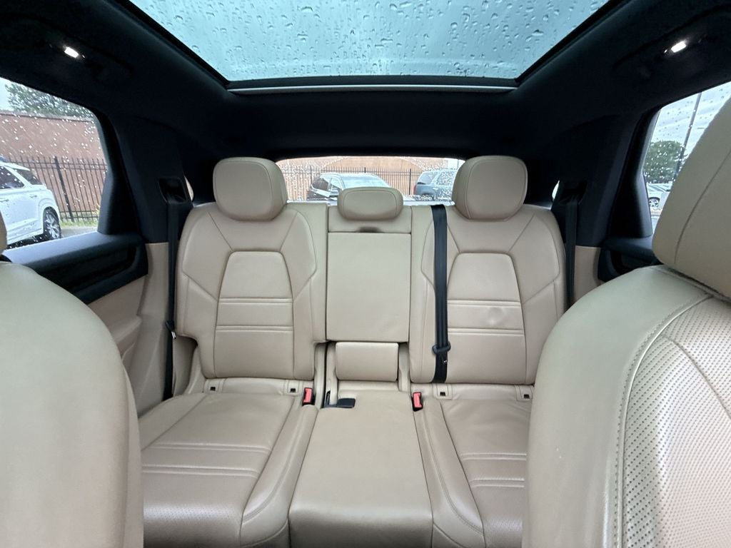 2020 Porsche Cayenne Base