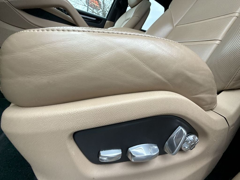 2020 Porsche Cayenne Base