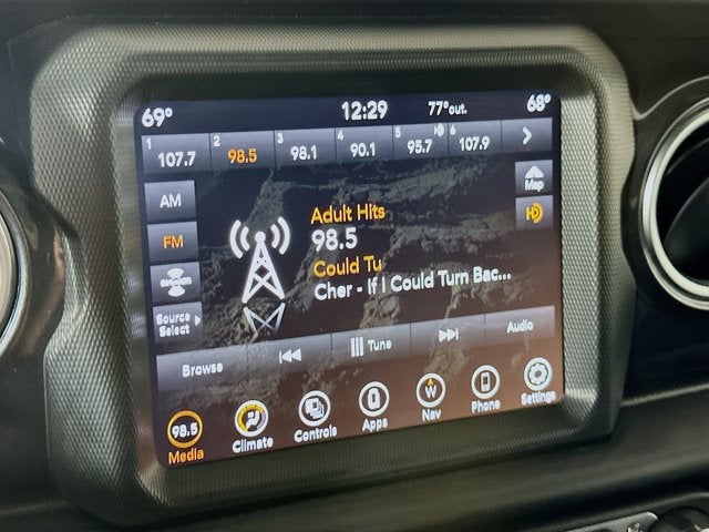 2023 Jeep Wrangler 4-Door Sahara Altitude 4x4