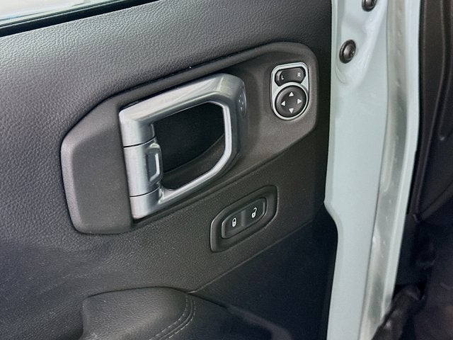 2023 Jeep Wrangler 4-Door Sahara Altitude 4x4