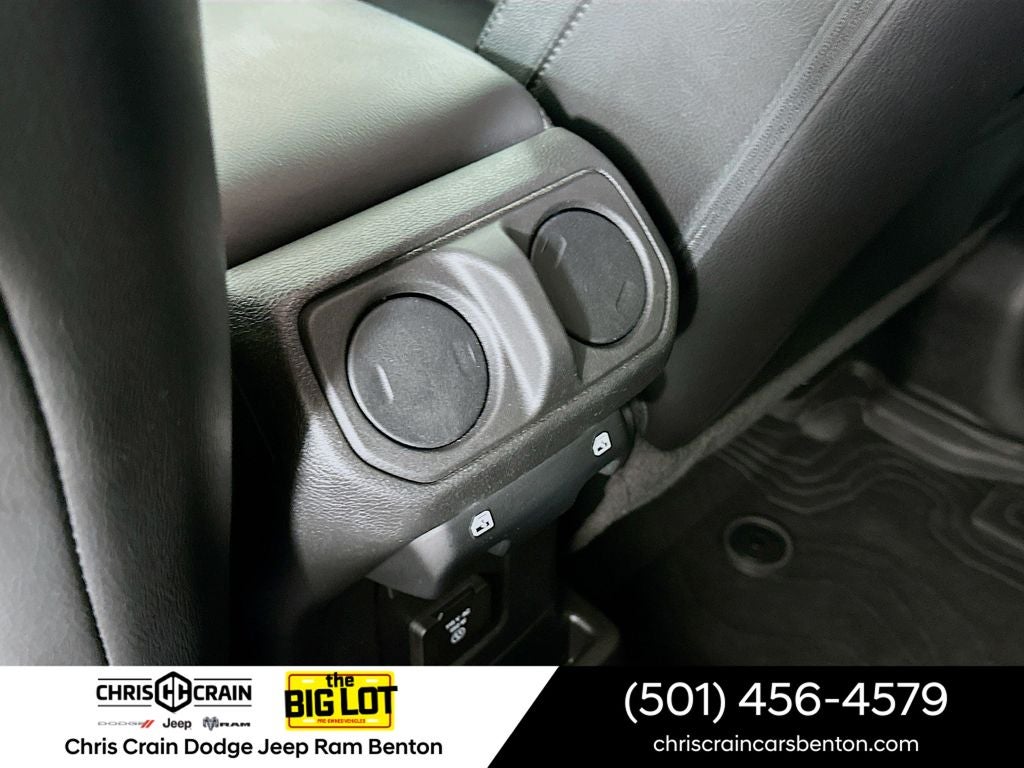 2023 Jeep Wrangler 4-Door Sahara Altitude 4x4