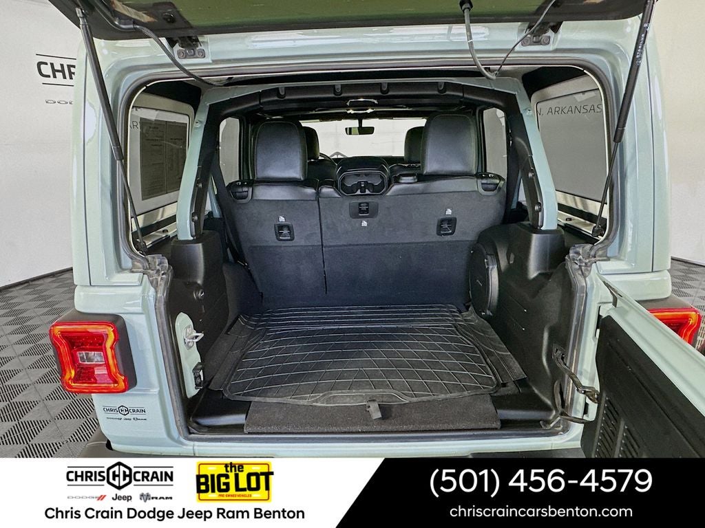 2023 Jeep Wrangler 4-Door Sahara Altitude 4x4