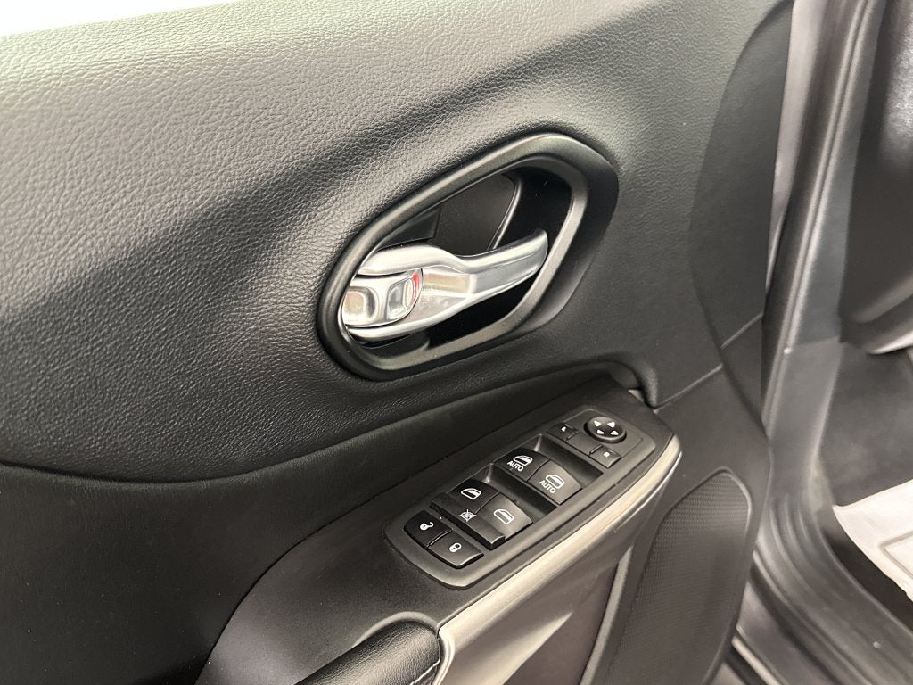 2020 Jeep Cherokee Latitude Plus FWD