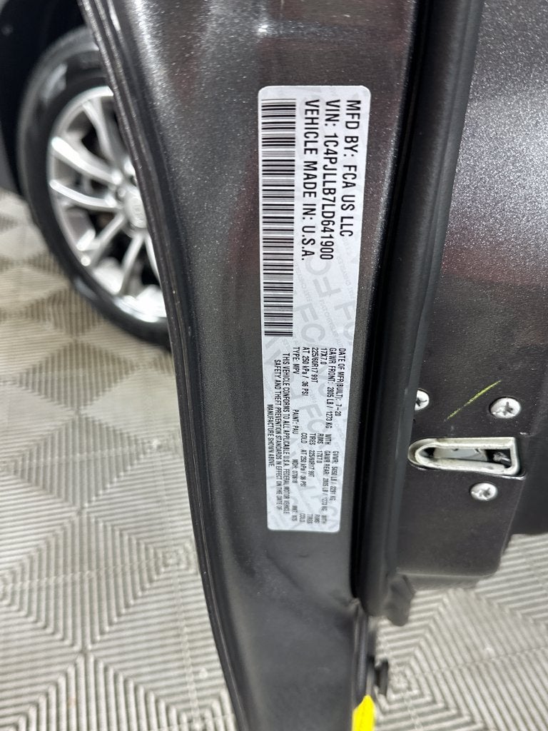2020 Jeep Cherokee Latitude Plus FWD