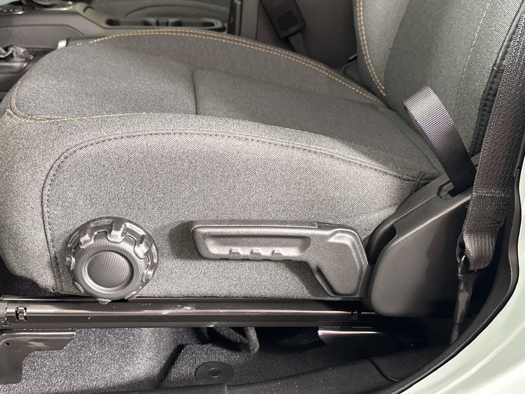 2027 Jeep Wrangler WRANGLER 4-DOOR SPORT