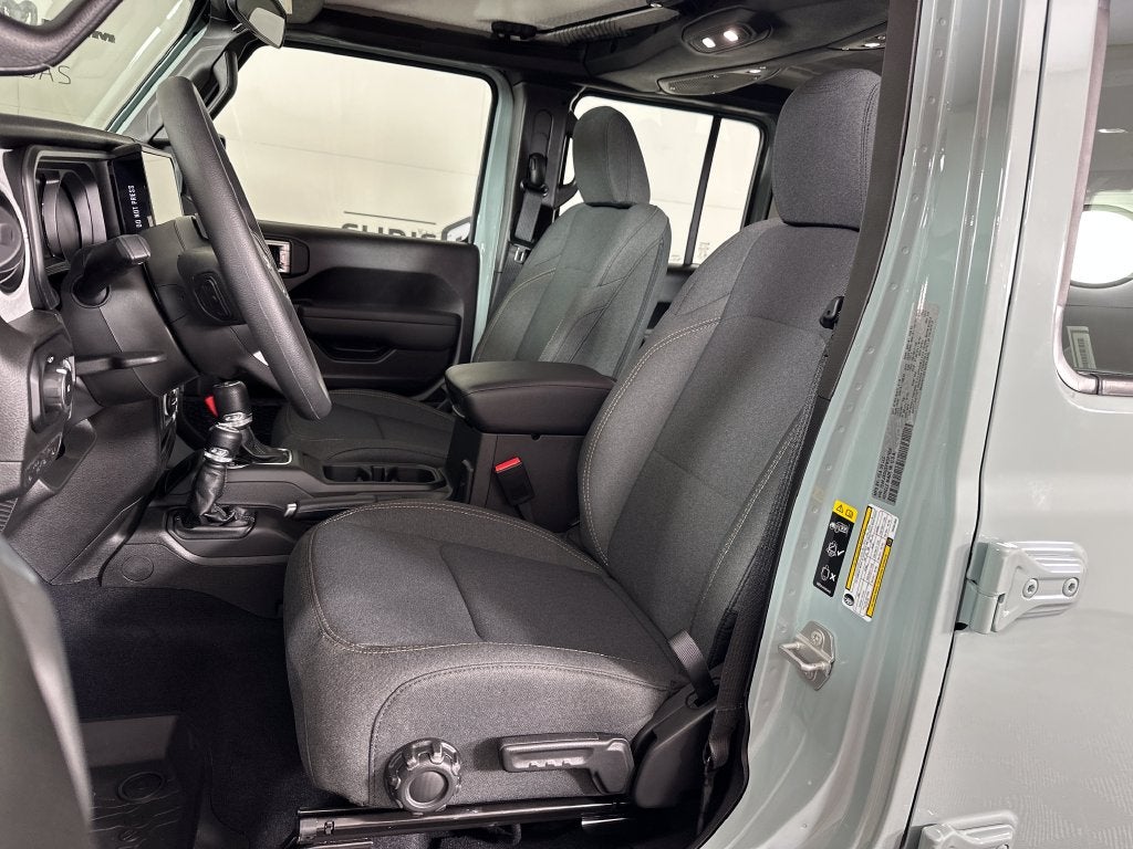 2027 Jeep Wrangler WRANGLER 4-DOOR SPORT