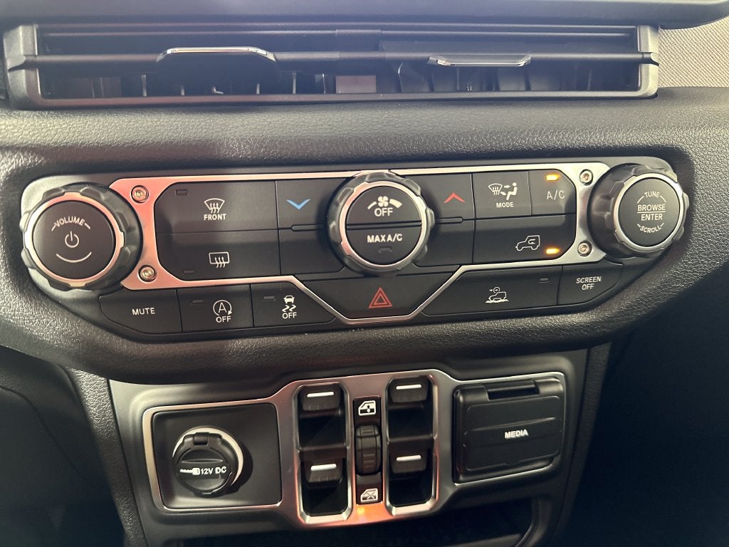 2027 Jeep Wrangler WRANGLER 4-DOOR SPORT