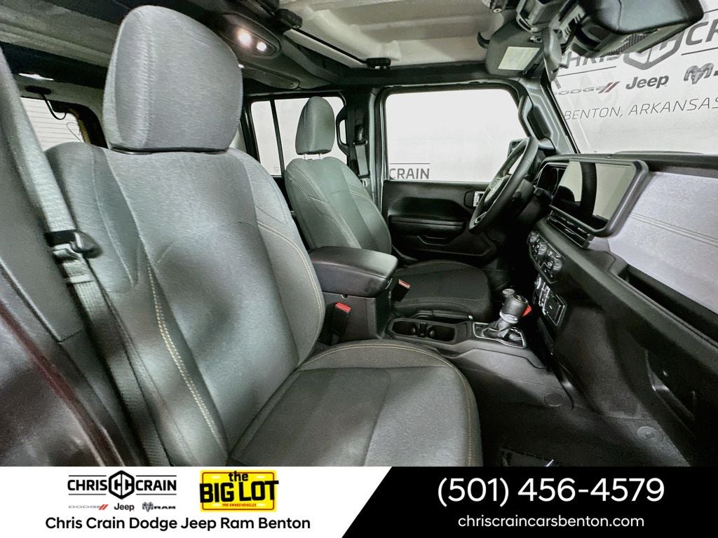 2025 Jeep Wrangler 4-Door Summit 4x4