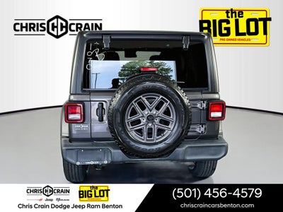 2025 Jeep Wrangler 4-Door Summit 4x4