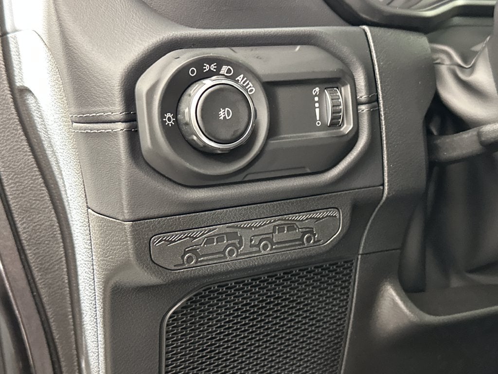 2027 Jeep Wrangler WRANGLER 4-DOOR SAHARA