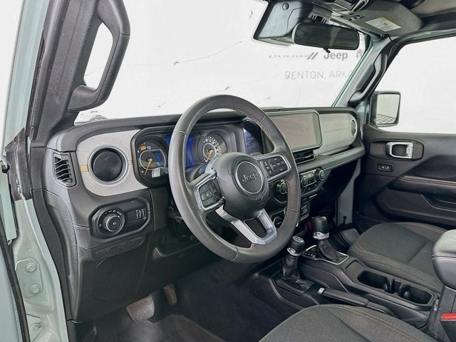 2024 Jeep Wrangler 4-Door Sahara 4x4