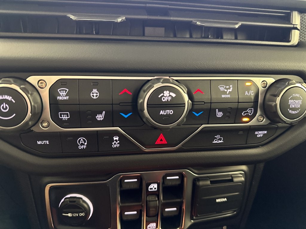2027 Jeep Wrangler WRANGLER 4-DOOR RUBICON