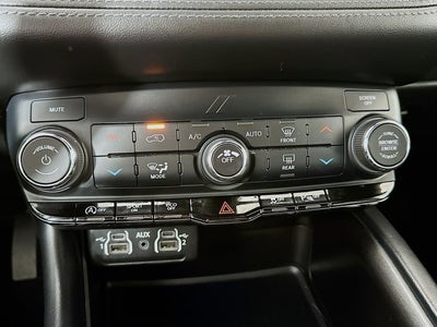 2023 Dodge Durango SXT Launch Edition RWD