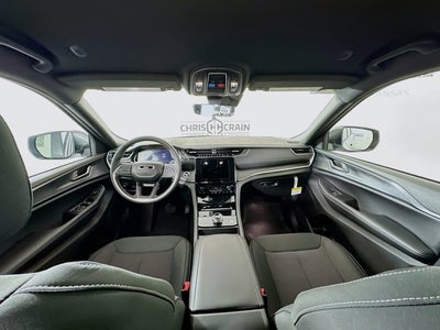 2025 Jeep Grand Cherokee GRAND CHEROKEE LAREDO 4X2