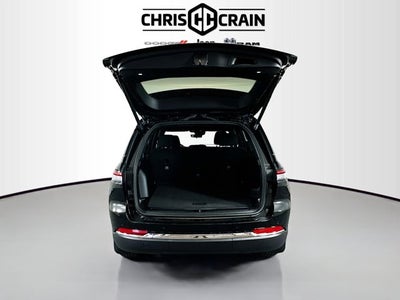 2025 Jeep Grand Cherokee GRAND CHEROKEE LAREDO X 4X2