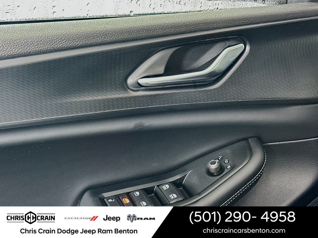 2025 Jeep Grand Cherokee GRAND CHEROKEE LAREDO X 4X2