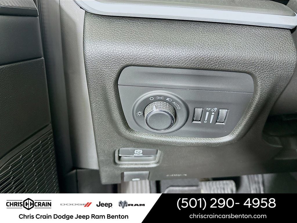 2025 Jeep Grand Cherokee GRAND CHEROKEE LAREDO X 4X2