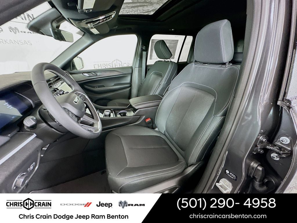 2025 Jeep Grand Cherokee GRAND CHEROKEE LAREDO X 4X2