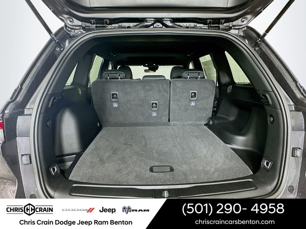 2025 Jeep Grand Cherokee GRAND CHEROKEE LAREDO X 4X2