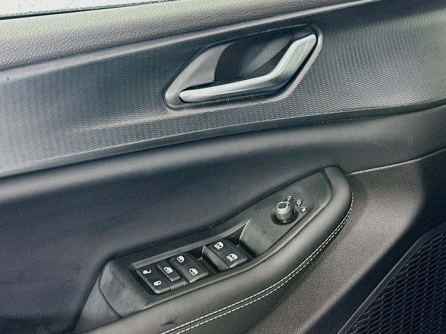 2025 Jeep Grand Cherokee GRAND CHEROKEE LAREDO 4X2