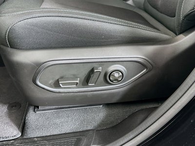 2025 Jeep Grand Cherokee GRAND CHEROKEE LAREDO 4X2