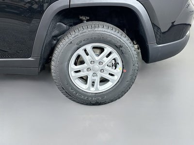 2025 Jeep Grand Cherokee GRAND CHEROKEE LAREDO 4X2