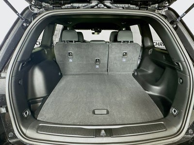 2025 Jeep Grand Cherokee GRAND CHEROKEE LAREDO 4X2